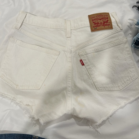 SOLD!!!EUC Levi 501 Shorts - Picture 9 of 10